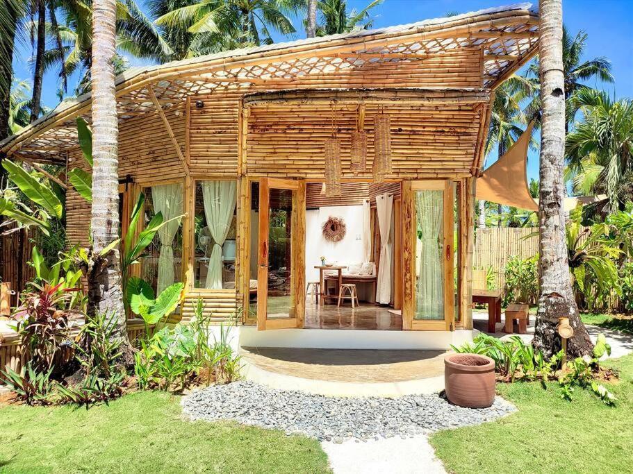 The Bamboo Houses - Tropical Garden & Empty Beach General Luna  Zewnętrze zdjęcie