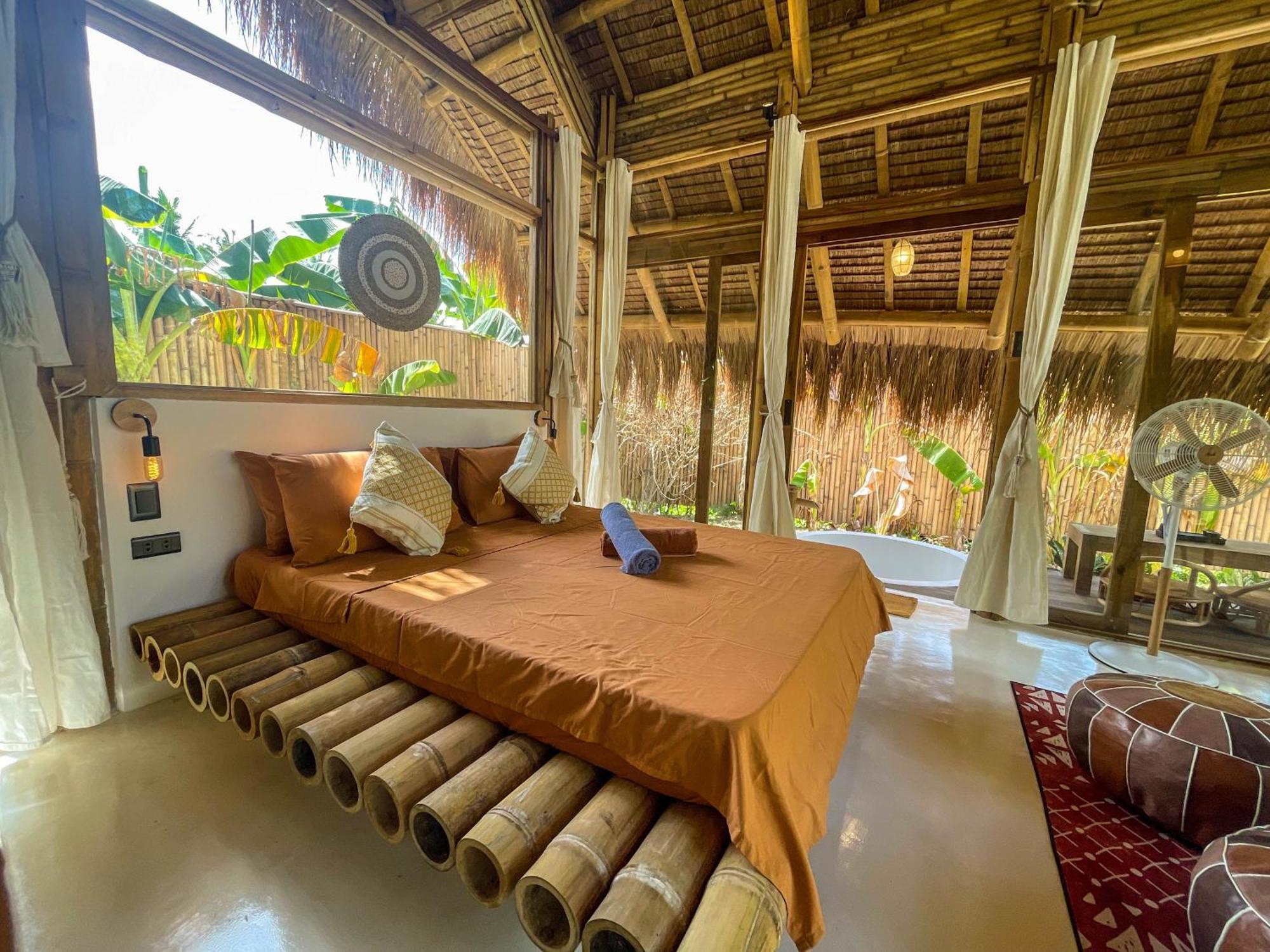 The Bamboo Houses - Tropical Garden & Empty Beach General Luna  Zewnętrze zdjęcie