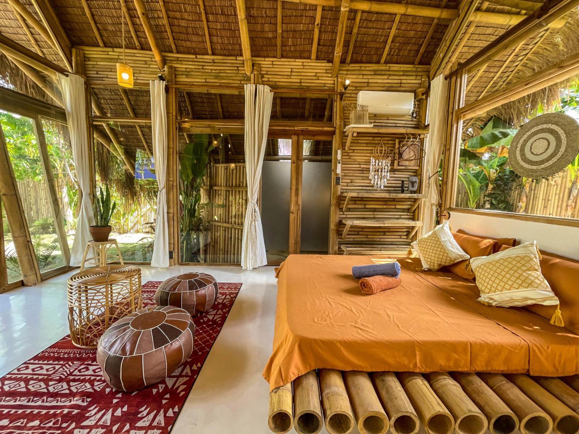 The Bamboo Houses - Tropical Garden & Empty Beach General Luna  Zewnętrze zdjęcie
